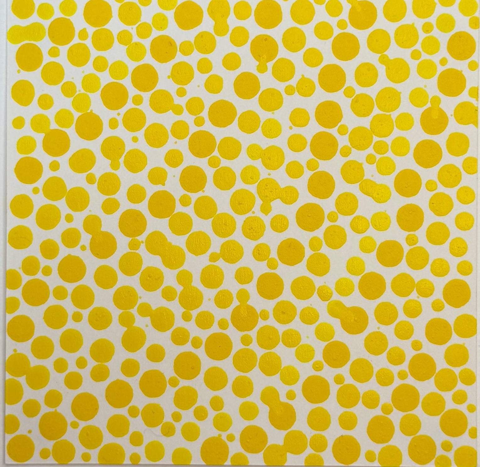 Flowing Constellation Dots: Shades of Yellow